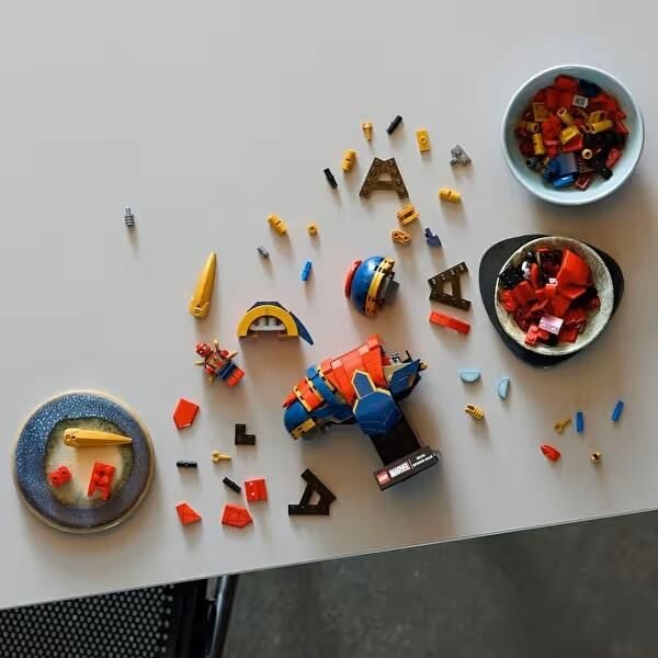 LEGO Iron Spider-Man Büst Seti 76326
