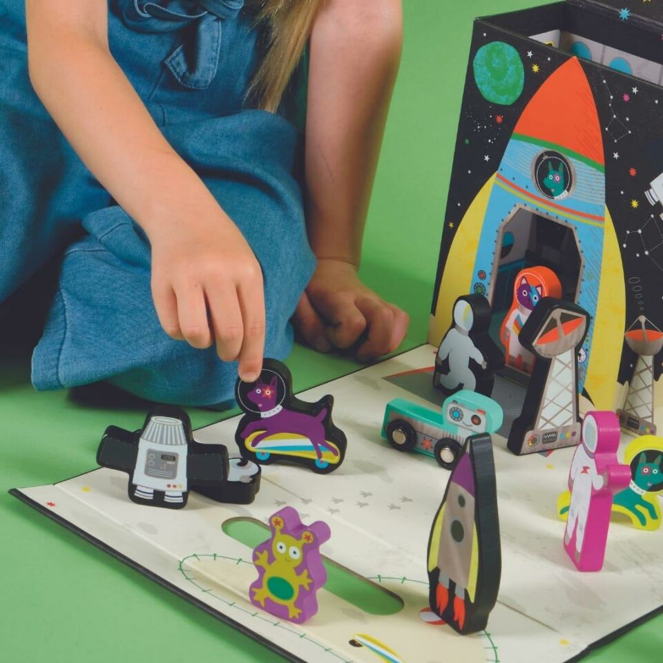 FLOSS & ROCK Ahşap Figürlü Oyun Kutuları / Space