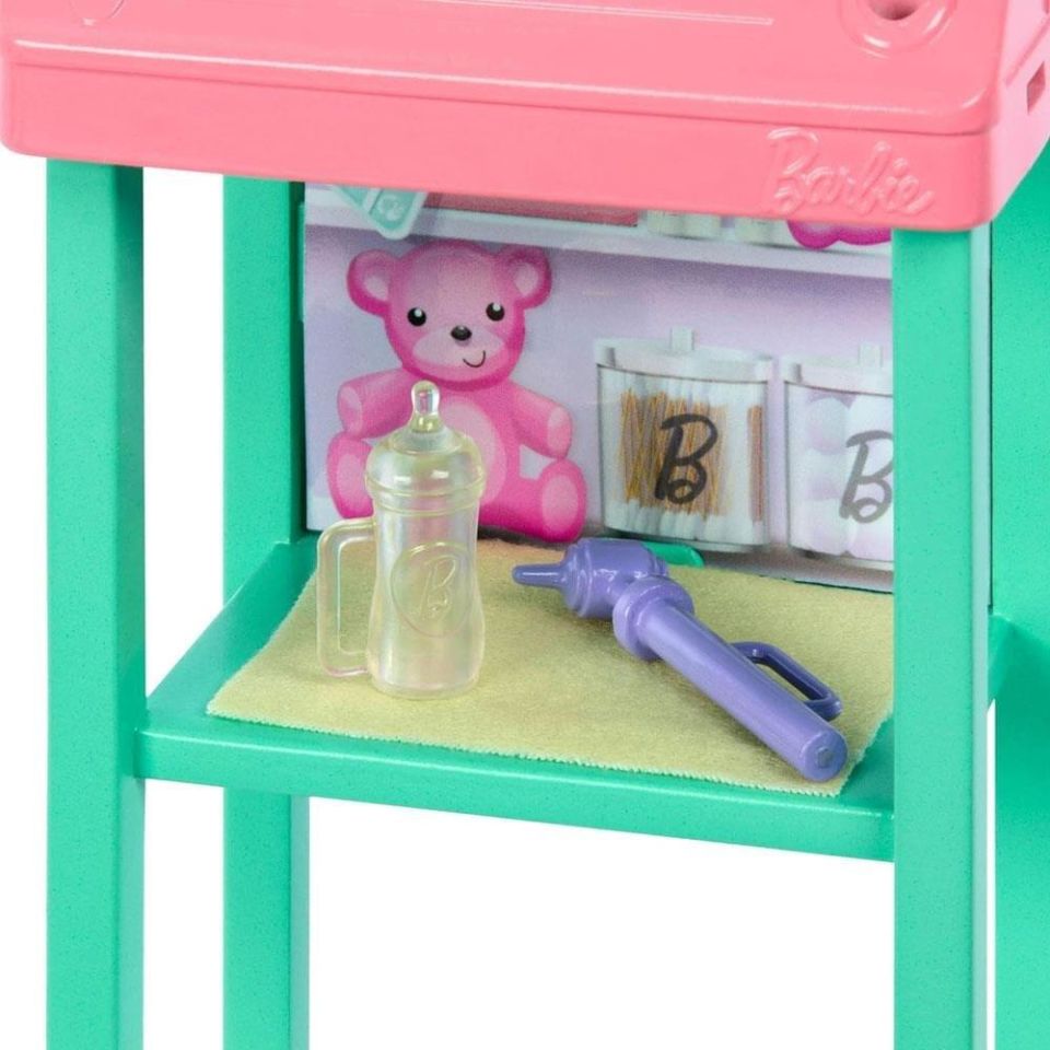 Barbie Bakım Temalı Kariyer Oyun Setleri JCR71