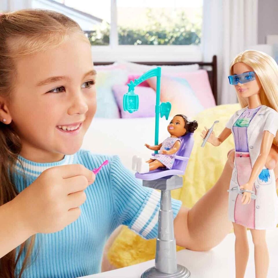 Barbie Bakım Temalı Kariyer Oyun Setleri Diş Hekimi Bebek JCR74