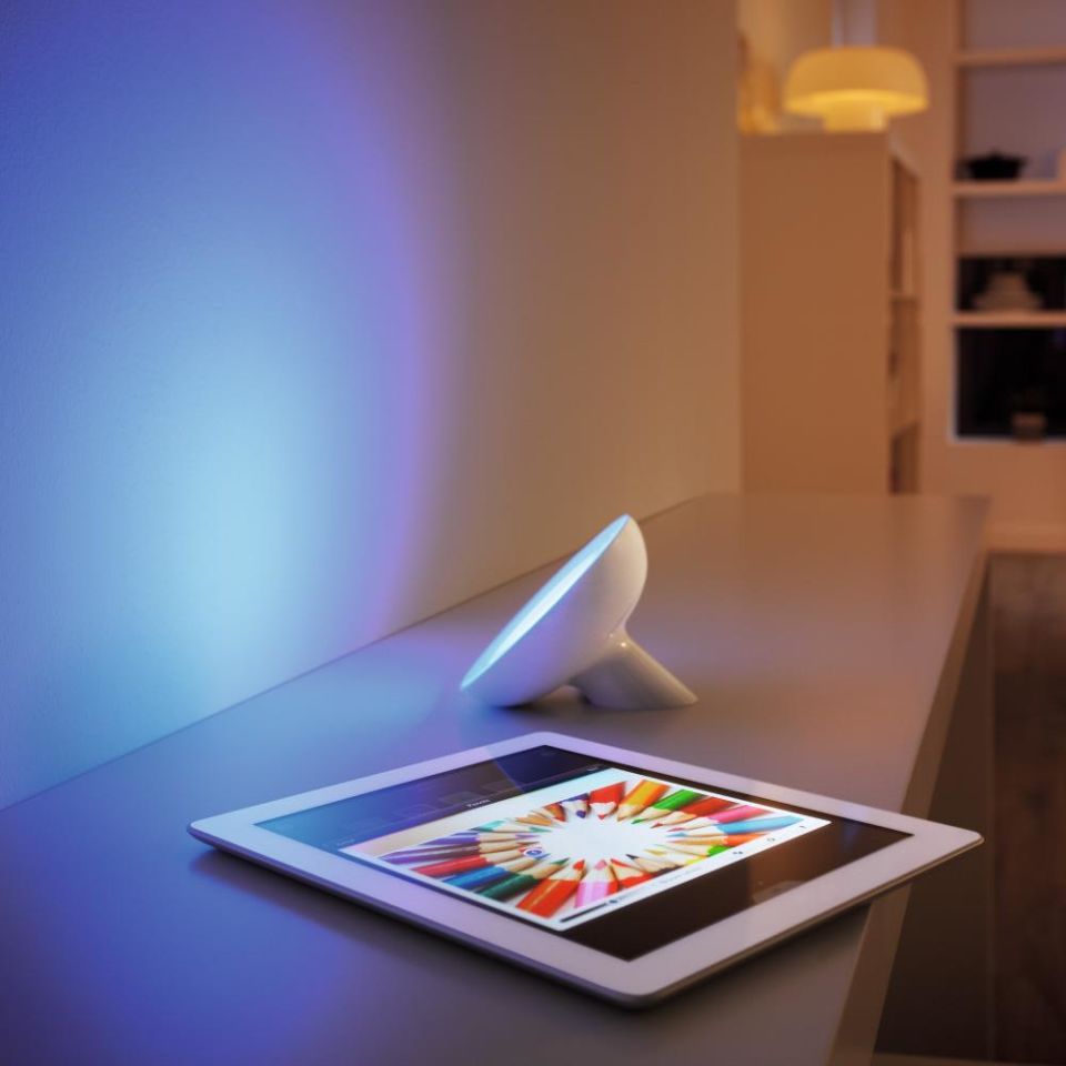 Philips Hue Bloom V4 Beyaz LED Aydınlatma, Bluetooth Özellikli Lamba