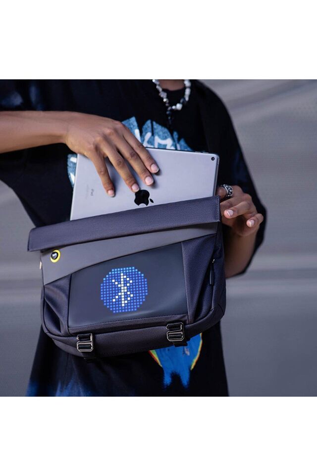 Divoom Pixoo Slingbag-V 16X16 Piksel Led Ekranlı Taşınabilir Postacı Çantası