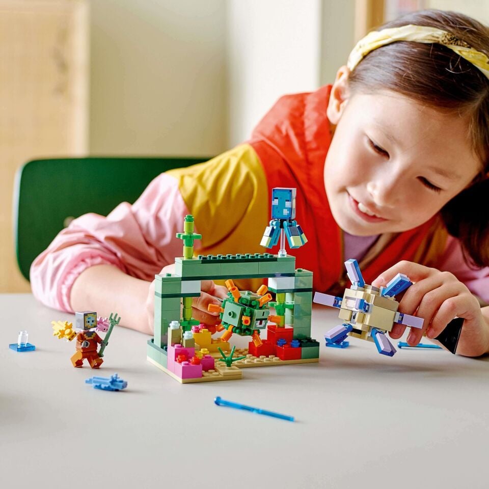 LEGO Minecraft Gardiyan Savaşı 21180