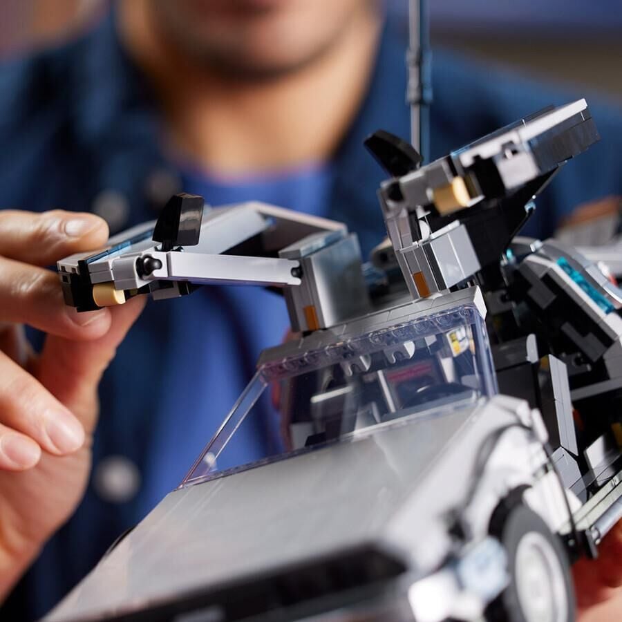 Lego 10300 Geleceğe Dönüş Zaman Makinesi