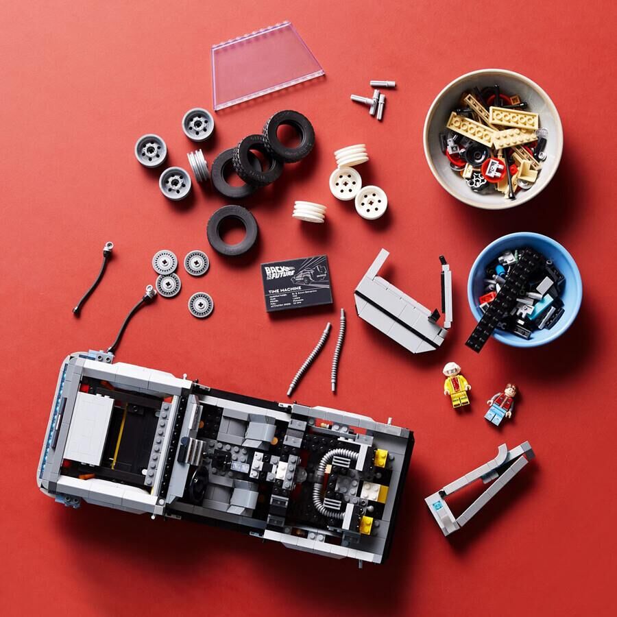 Lego 10300 Geleceğe Dönüş Zaman Makinesi