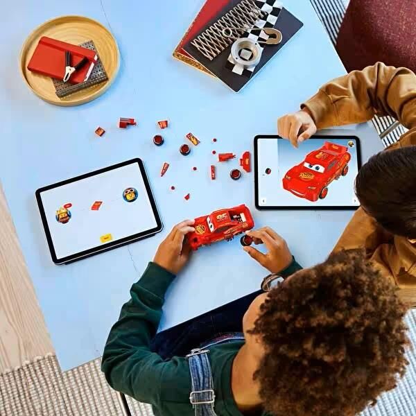 LEGO Speed Champions Disney Şimşek McQueen 77255