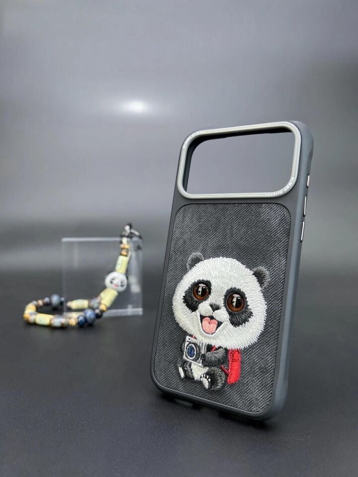 Nımmy iPhone 17 Pro Max Uyumlu 3D Göz Gerçek Nakış İşlemeli Kabartmalı Panda New Big Eyes Kılıf