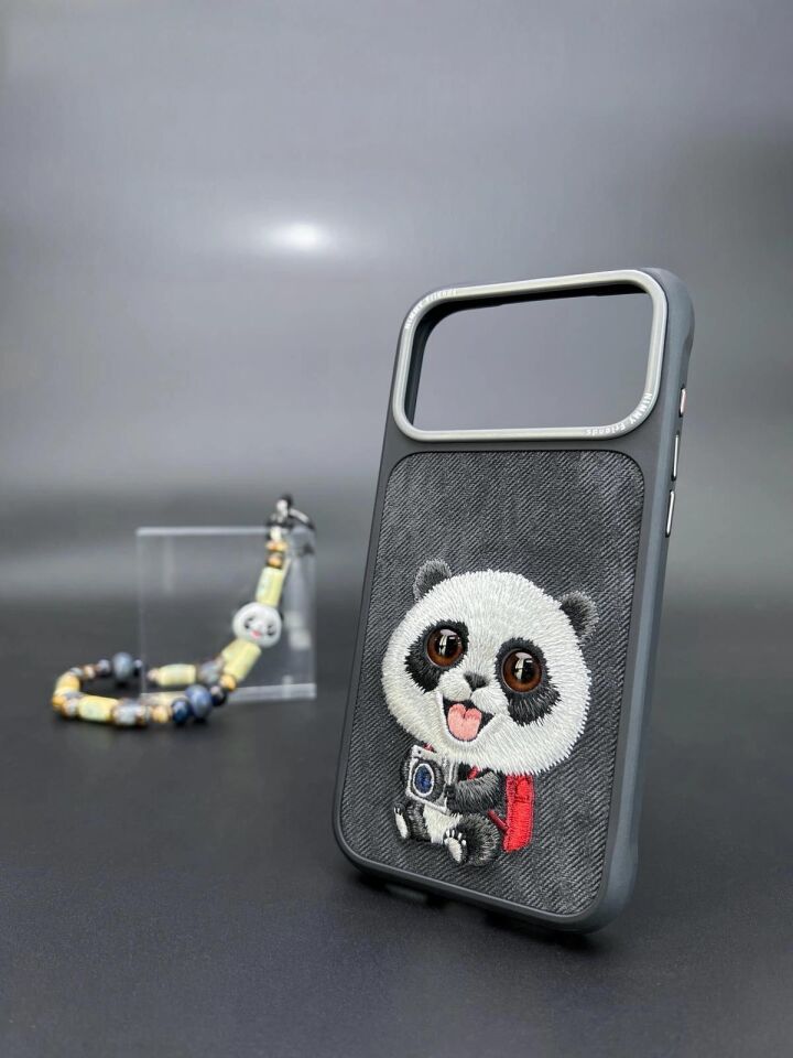 Nımmy iPhone 17 Pro Max Uyumlu 3D Göz Gerçek Nakış İşlemeli Kabartmalı Panda New Big Eyes Kılıf