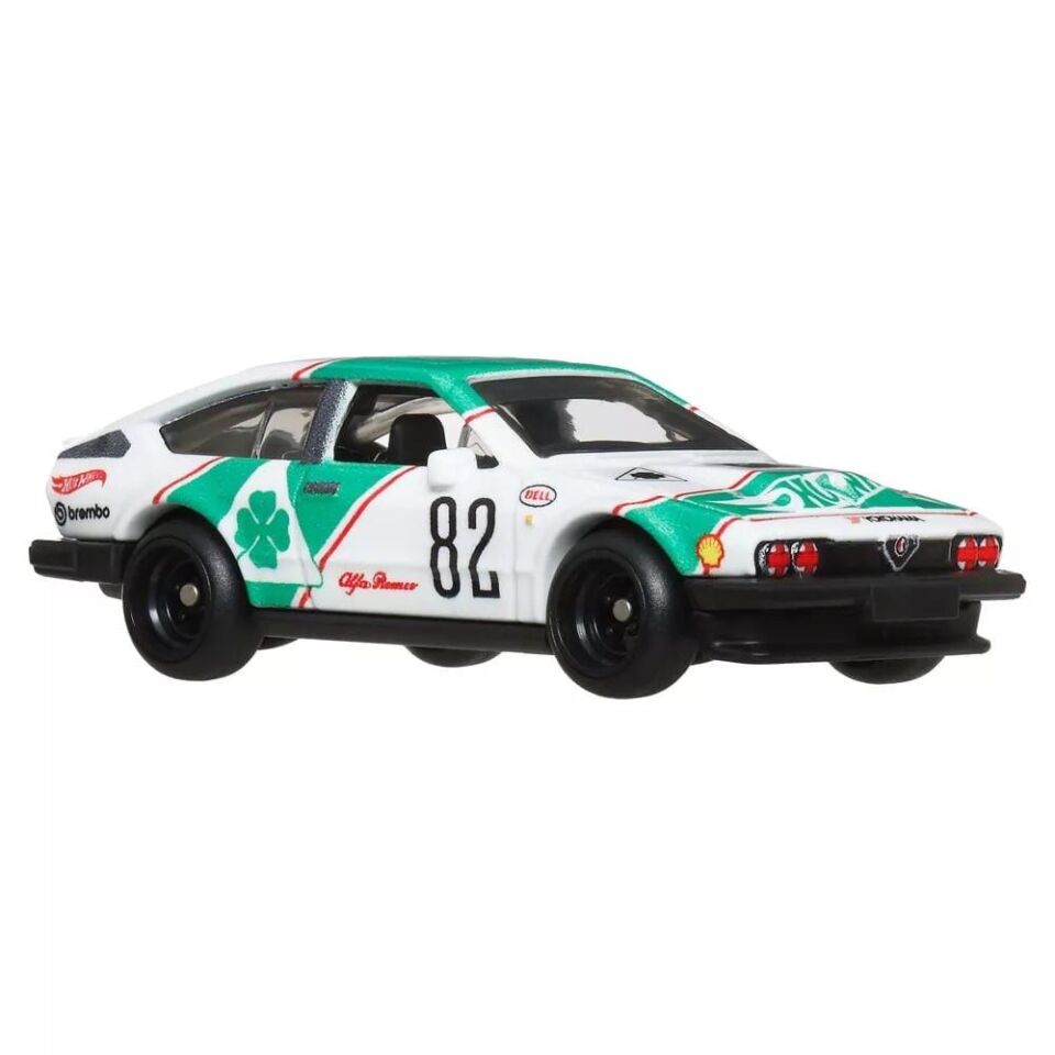 Hot Wheels Premium Boulevard  Alfa Romeo GTV6 3 0 JBL16