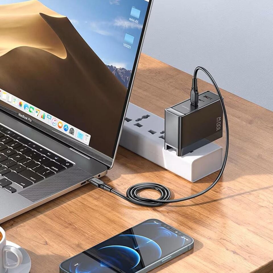 MCDODO CH-8101 100w GaN
Serisi 3 Port Başlıklı 1xusb 2xtype-c Girişli Universal Şarj Adaptörü- Siyah