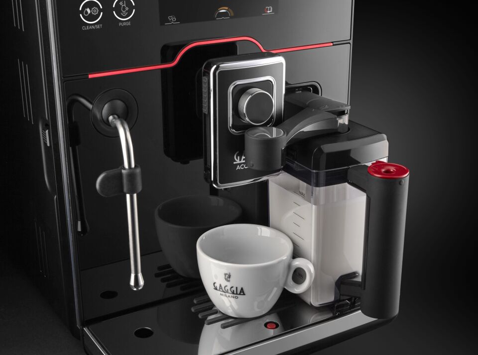 Gaggia Yeni Accademia Cam Tam Otomatik Kahve Makinesi