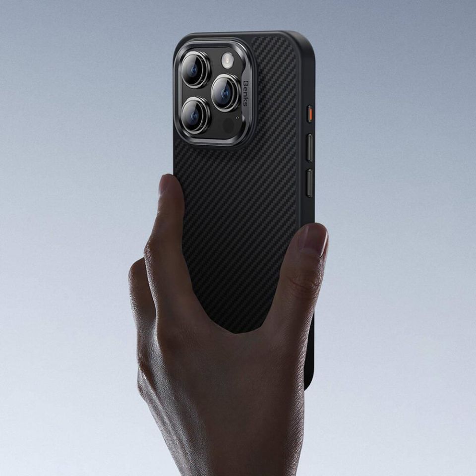 Apple iPhone 16 Pro Kılıf Karbon Fiber Magsafe Şarj Özellikli Benks Hybrid ArmorPro 600D Kevlar Kapak - Siyah