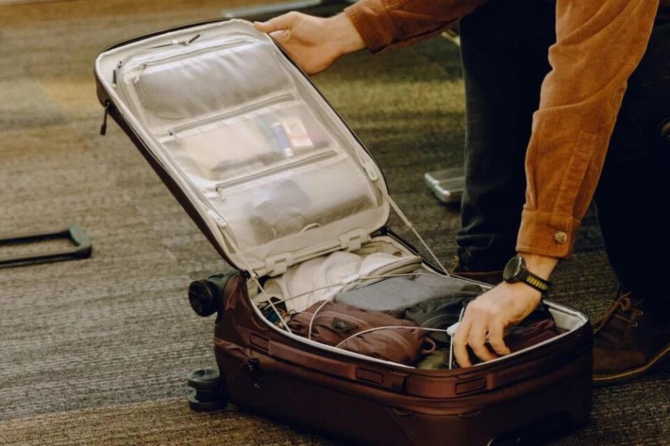 Roller Pro Carry-On Kabin Boy Valiz - Black