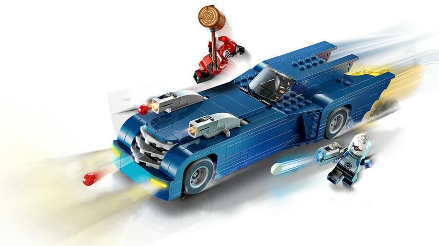 Lego 76274 DC Batmobile™ ile Batman™, Harley Quinn™ ve Mr. Freeze™’e Karşı