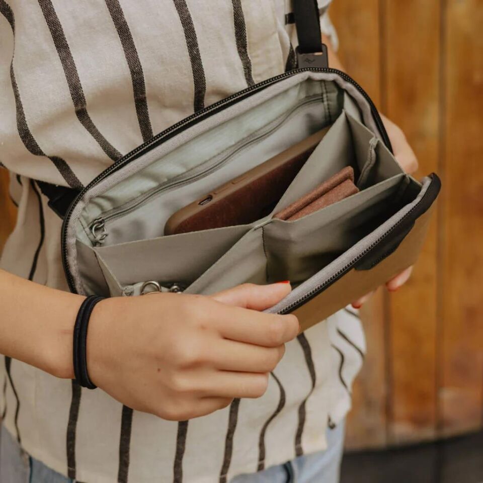 Tech Pouch Small Teknoloji Aksesuar Çantası - Coyote