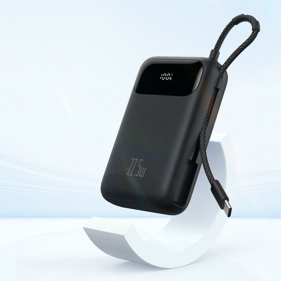 Mcdodo MC-3720 Type-C Kablolu 20000mAh 22.5W Dijital Ekranlı Powerbank Siyah