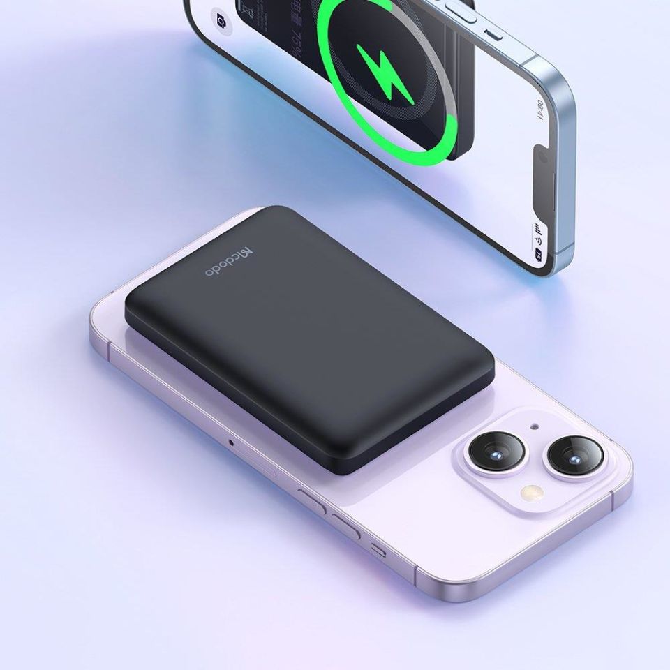 Mcdodo MC-3951 15W Mini Manyetik 5000 mAh Powerbank - Siyah