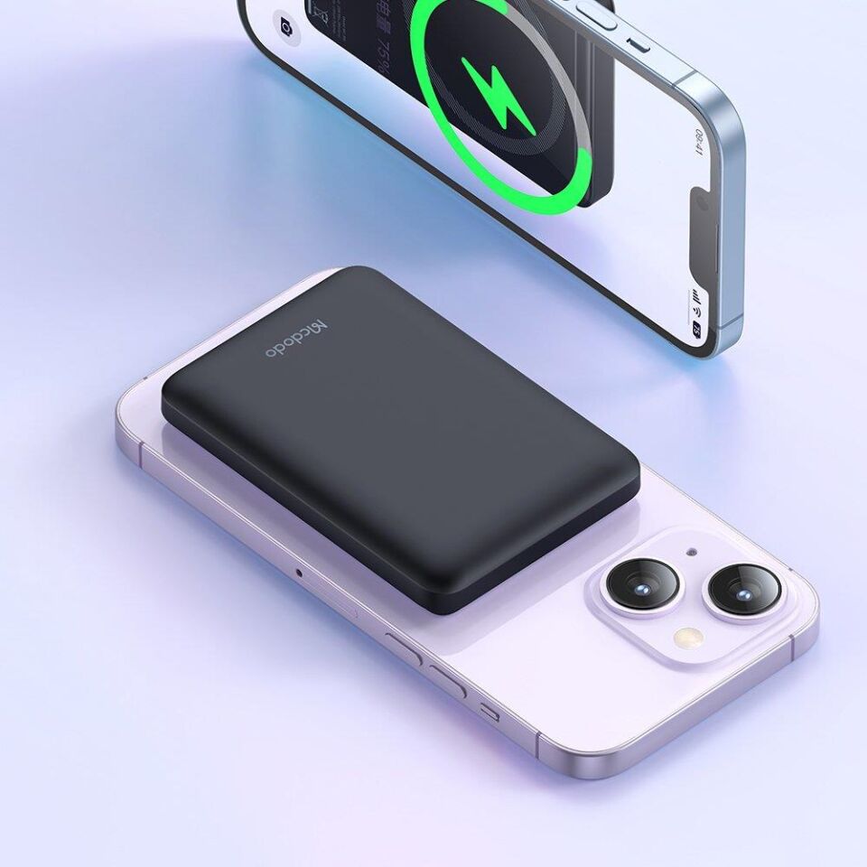 Mcdodo MC-3951 15W Mini Manyetik 5000 mAh Powerbank - Siyah