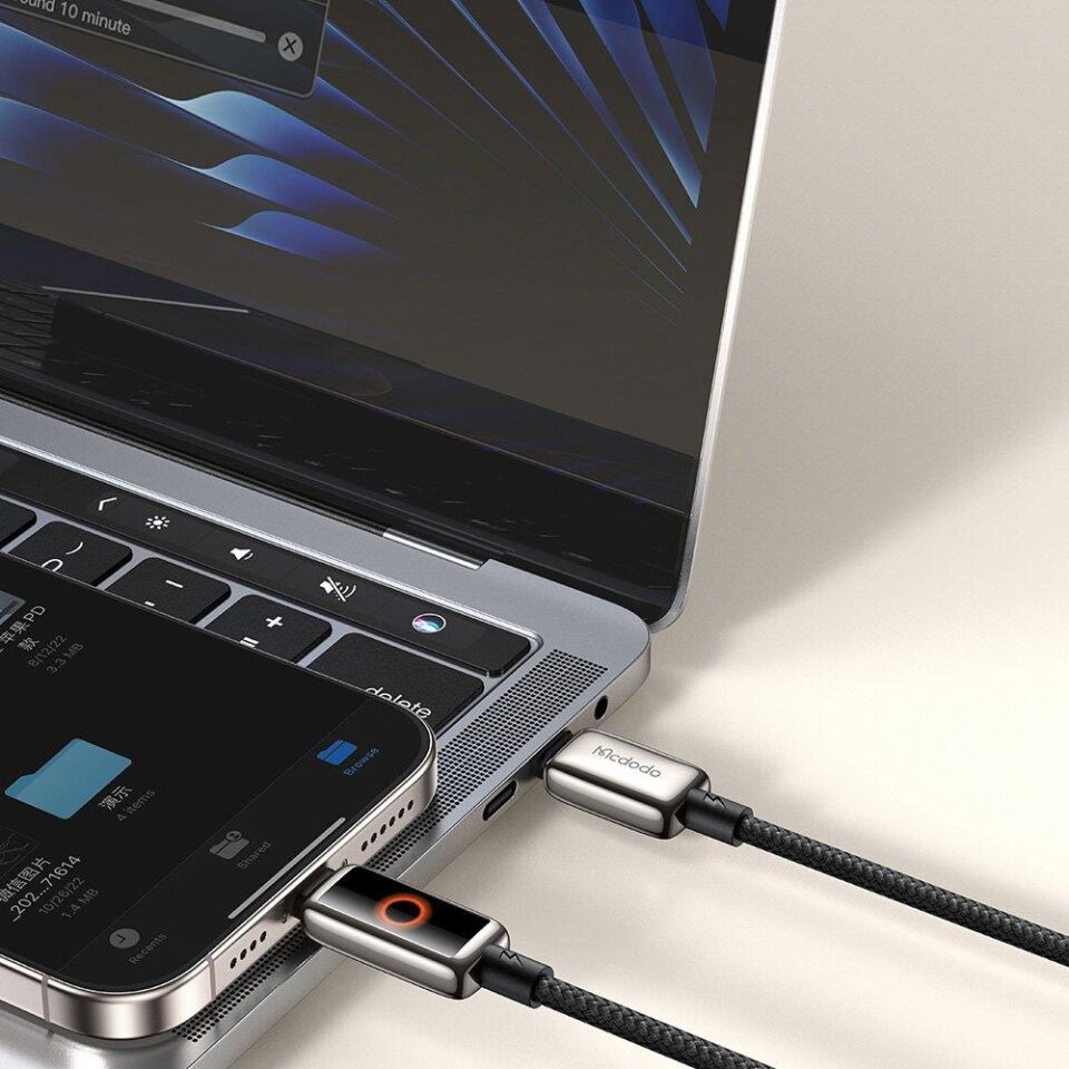Mcdodo Ca-6680 Usb-C To Usb-C 100W Işık Göstergeli Premium Siyah Kablo