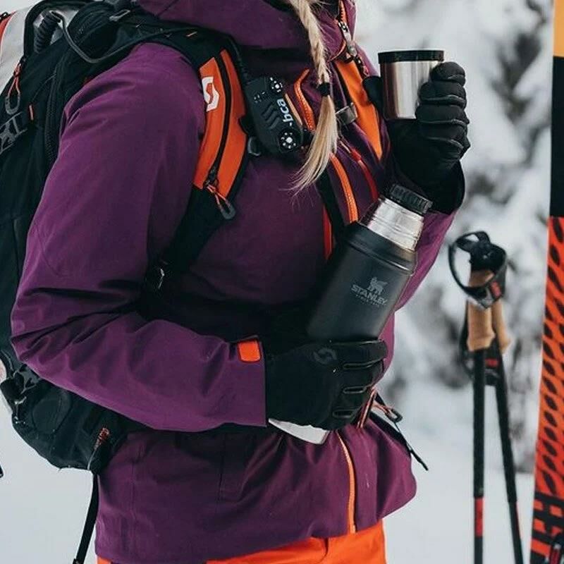 Stanley Klasik Vakumlu Paslanmaz Çelik Termos 0.75 LT Siyah