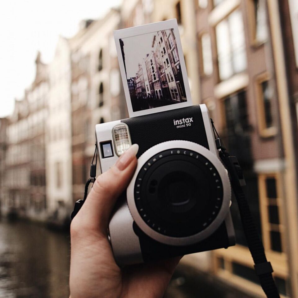 İnstax Neo 90 Classic Fotoğraf Makinesi Siyah