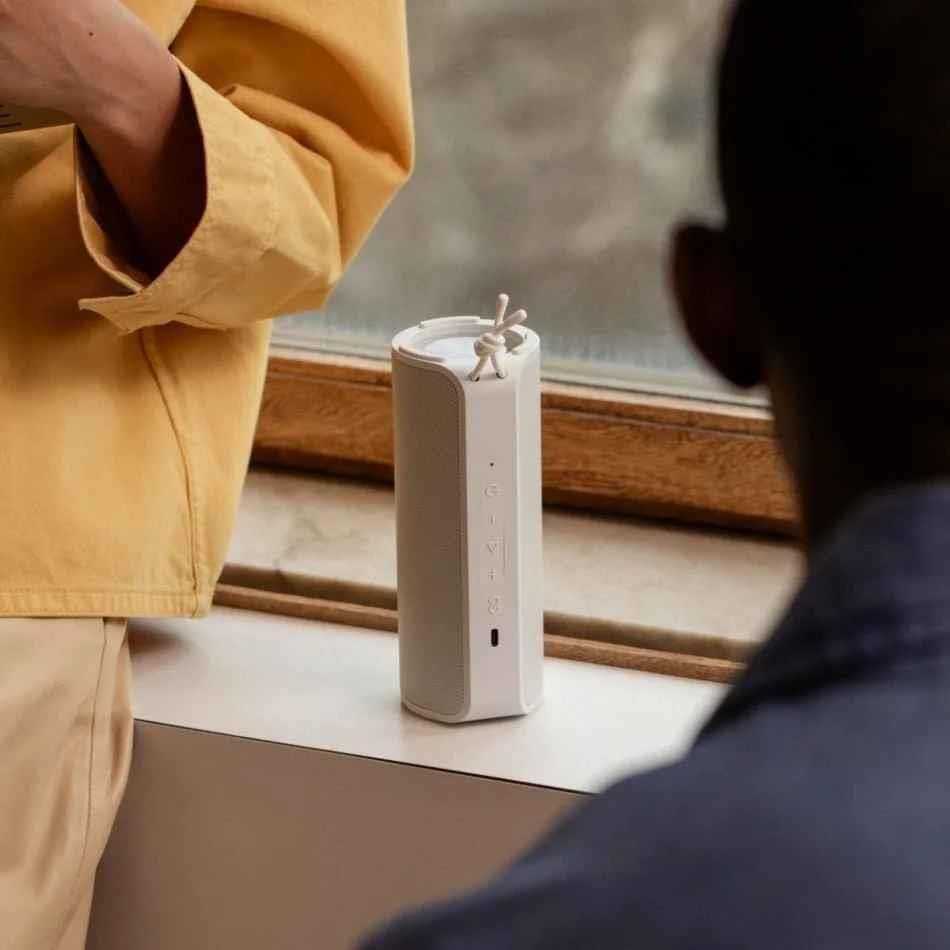 Sudio F4 Taşınabilir Bluetooth Hoparlör Siyah