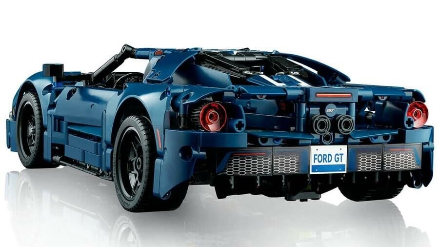 LEGO Technic 2022 Ford GT 42154