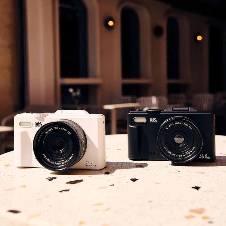 Acton Flip Dijital Kompakt Fotoğraf Makinesi Retro Kamera Siyah