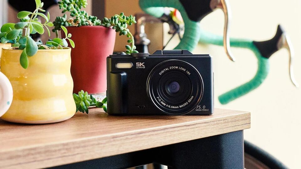 Acton Flip Dijital Kompakt Fotoğraf Makinesi Retro Kamera Siyah